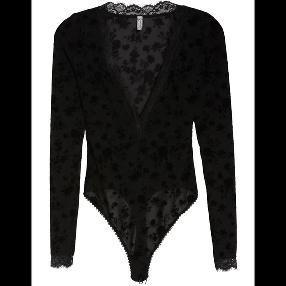 Free People Babes in Bandeaus Bodysuit in black with velvet - Picture 12 of 12
